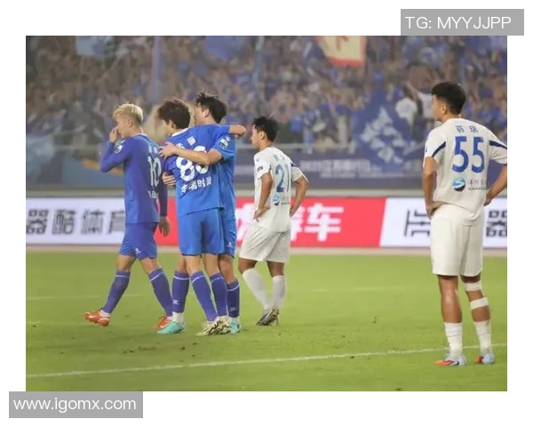 中国国家足球队迎战威尔士队激情对决展现实力与风采